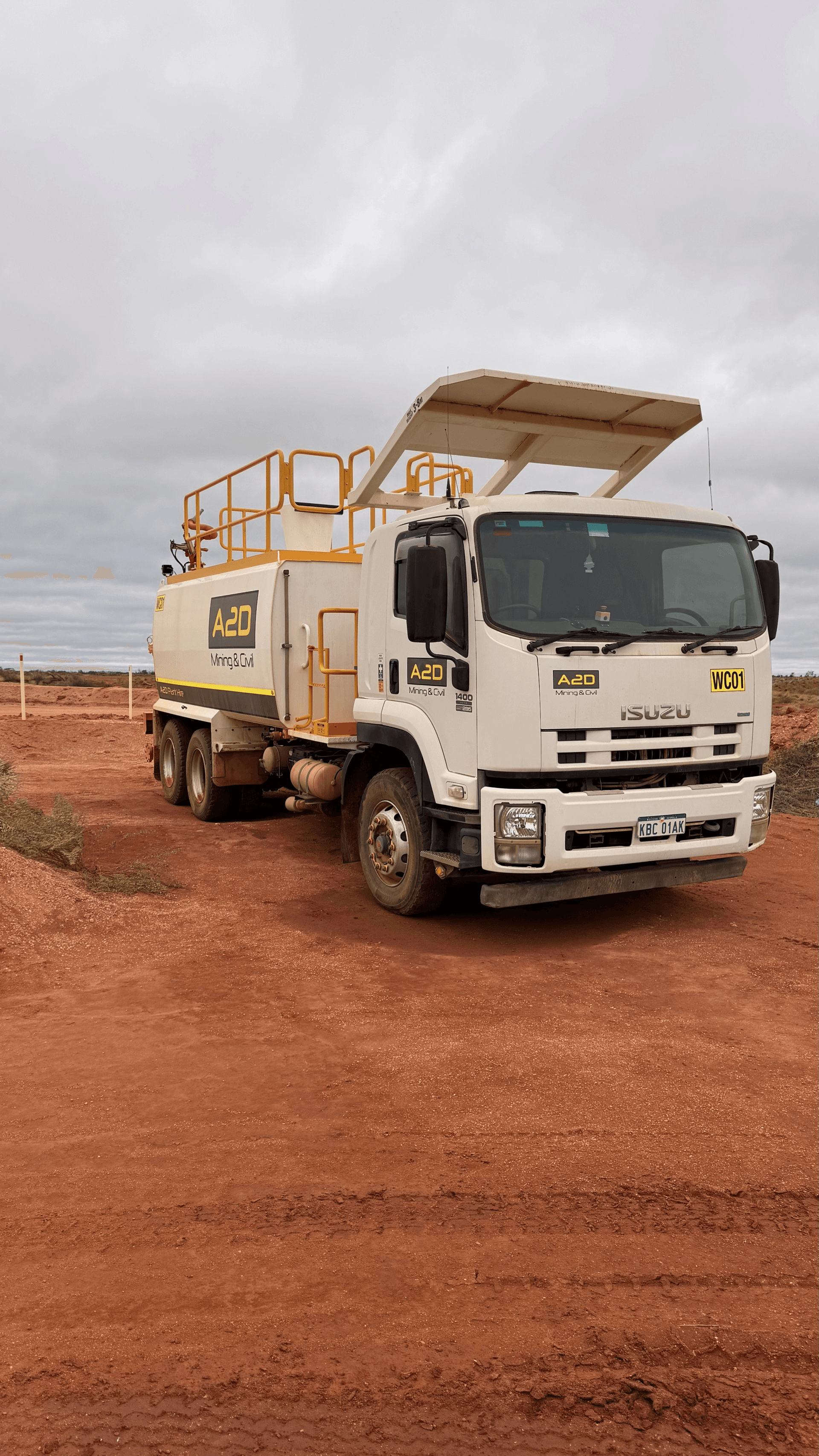 Isuzu 6x4 Water Cart – 14,000L